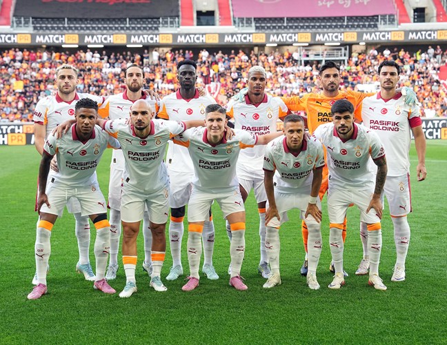 Galatasaray, Cagliari ilk 11'i