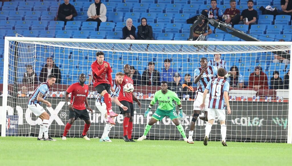 Onana, Trabzonspor