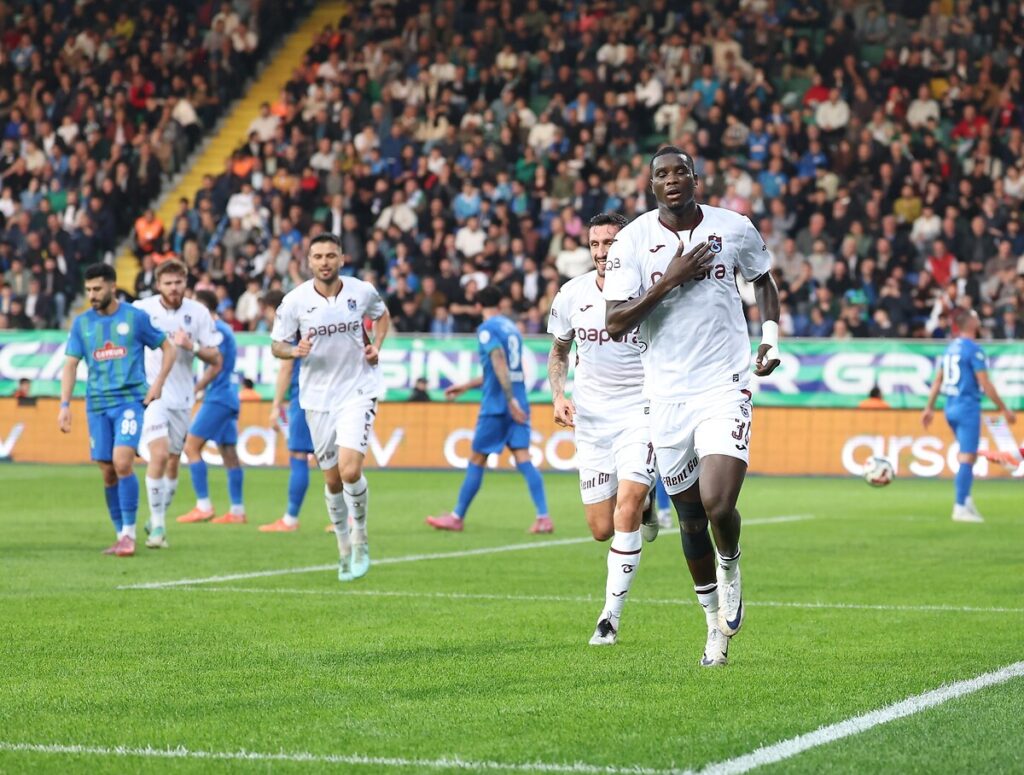 Trabzonspor sevinç, Onuachu