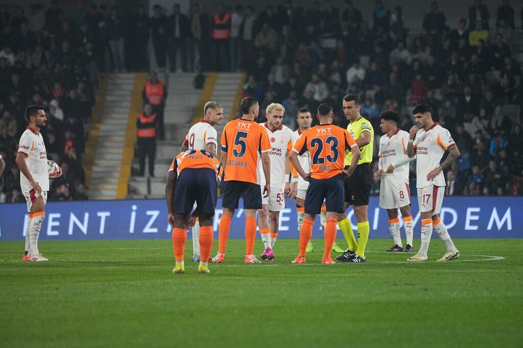 Başakşehir, Galatasaray