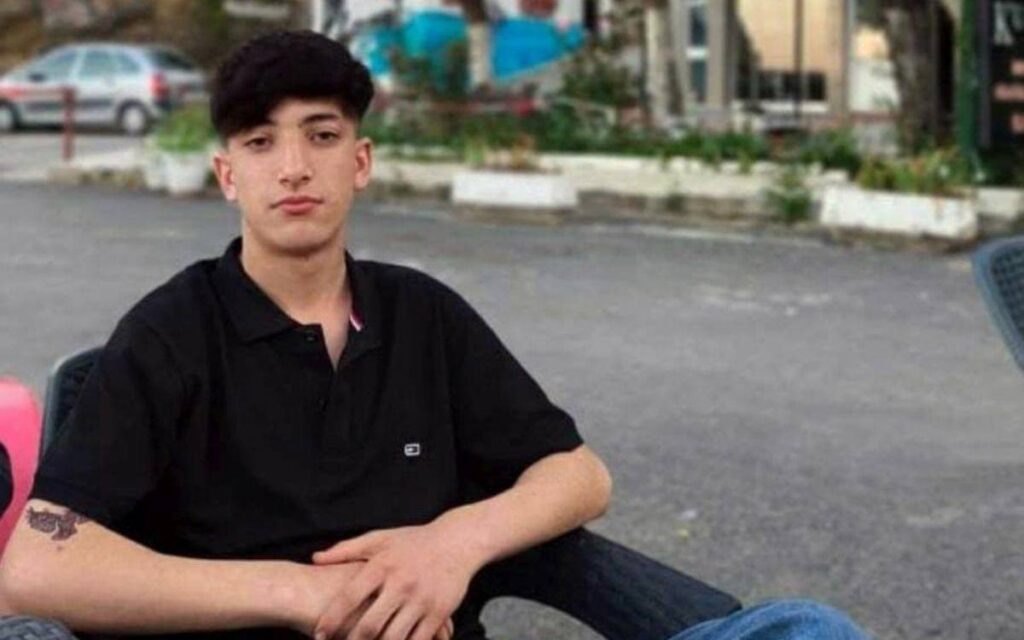 16 yaşındaki çocuk işçi fabrikada ateşle ısınmaya çalışırken yanarak can verdi