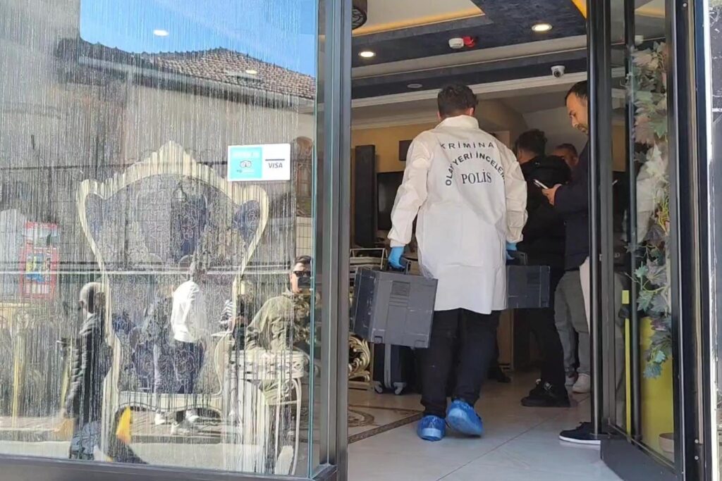 Fatih’te otelde zehirlenme şüphesi: Gözaltı sayısı 11’e yükseldi