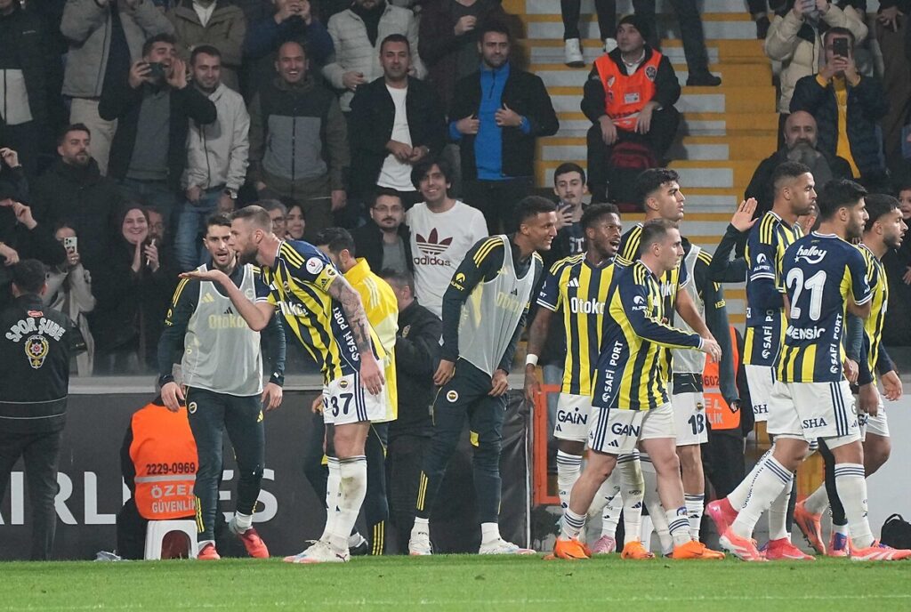 Fenerbahçe, Skriniar