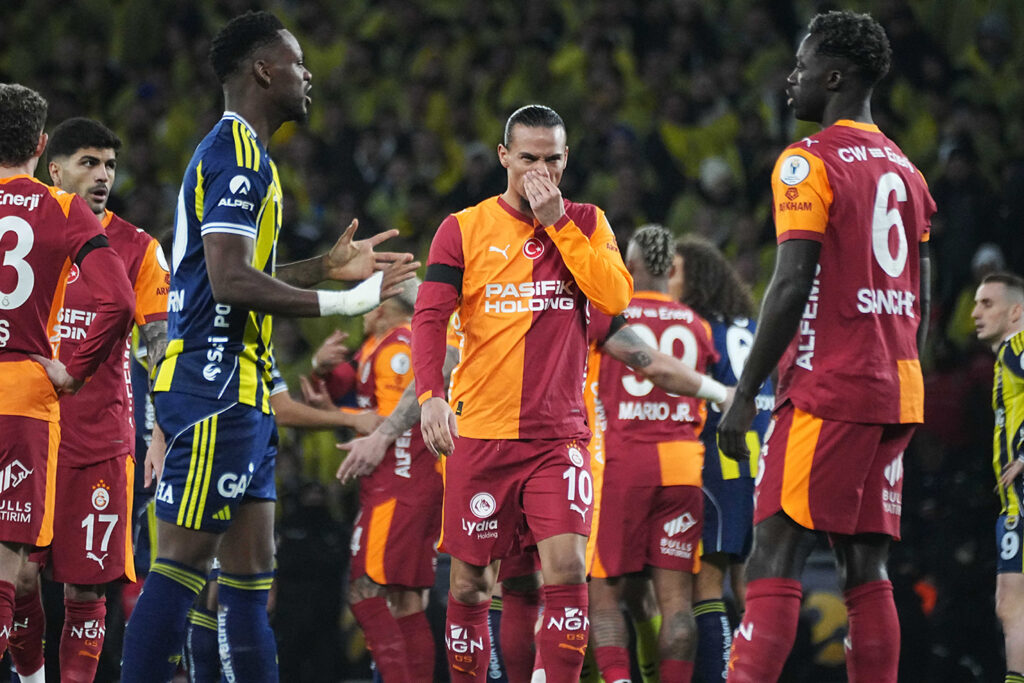 Fenerbahçe, Galatasaray