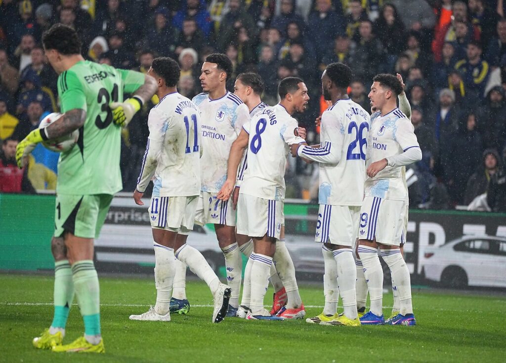 Aston Villa, Fenerbahçe