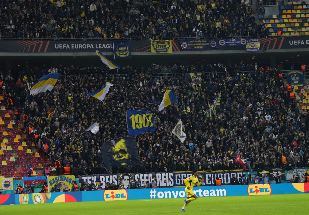 Fenerbahçe taraftarları