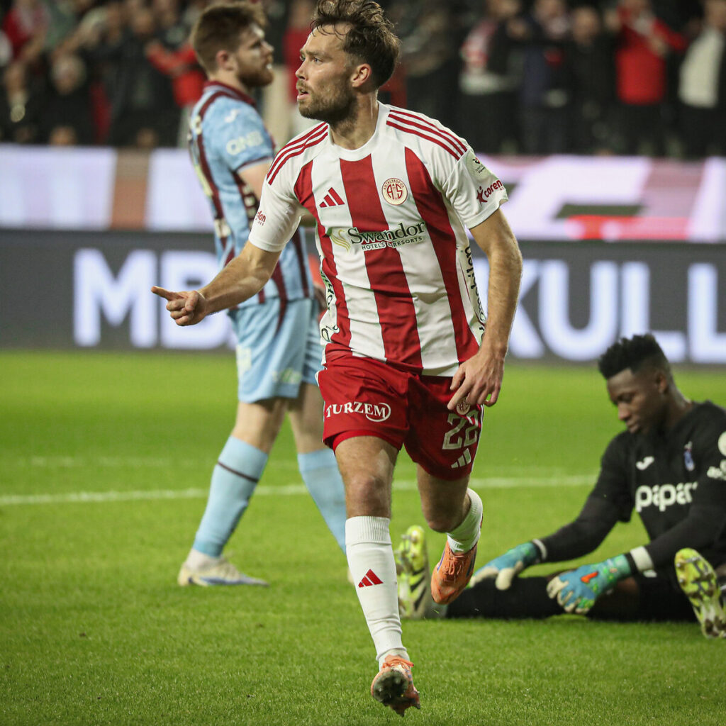 Antalyaspor sevinç, Van de Streek