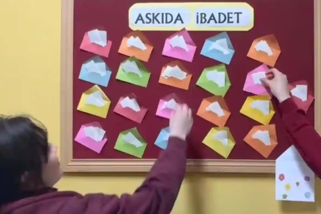 Okullarda AKP usulü ‘dindar nesil’ projesi: Askıda ibadet