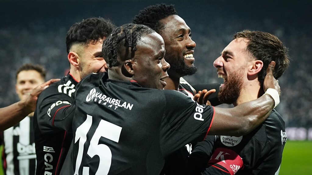 Beşiktaş, Göztepe’yi farklı yendi, 4. sıraya yükseldi